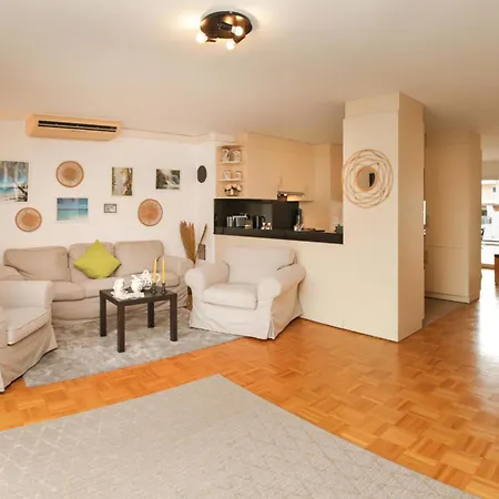 Vasco De Gama B11-r By Interhome *