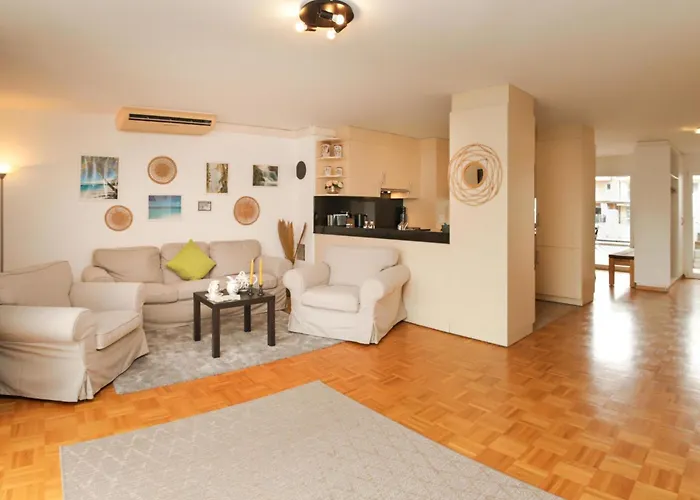 Vasco De Gama B11-r By Interhome *